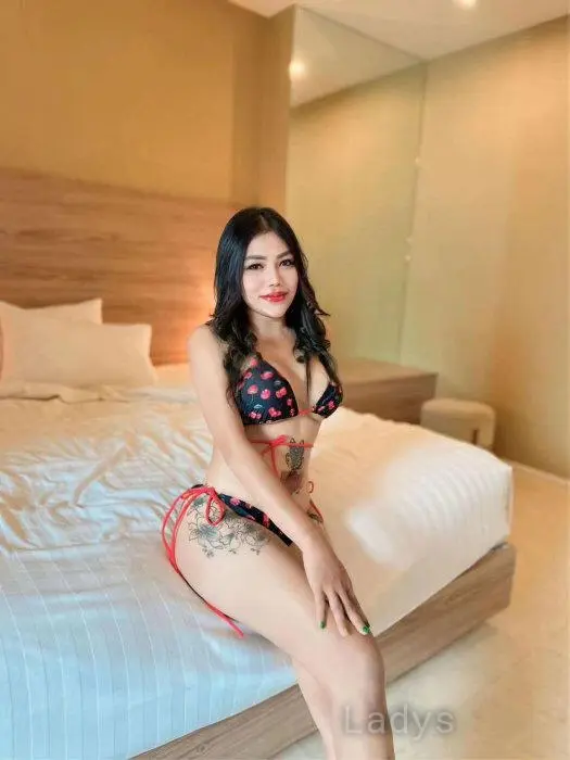 Mimi (28) – Call Girl & Independent Escort Service in Cairo - Gallery Photo 3
