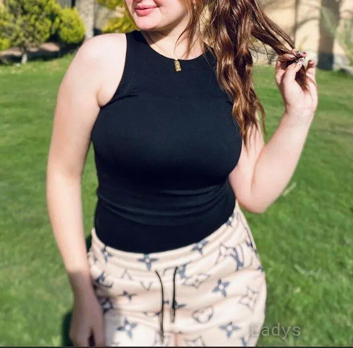 Naira (23) – Call Girl & Independent Escort Service in Cairo - Gallery Photo 4