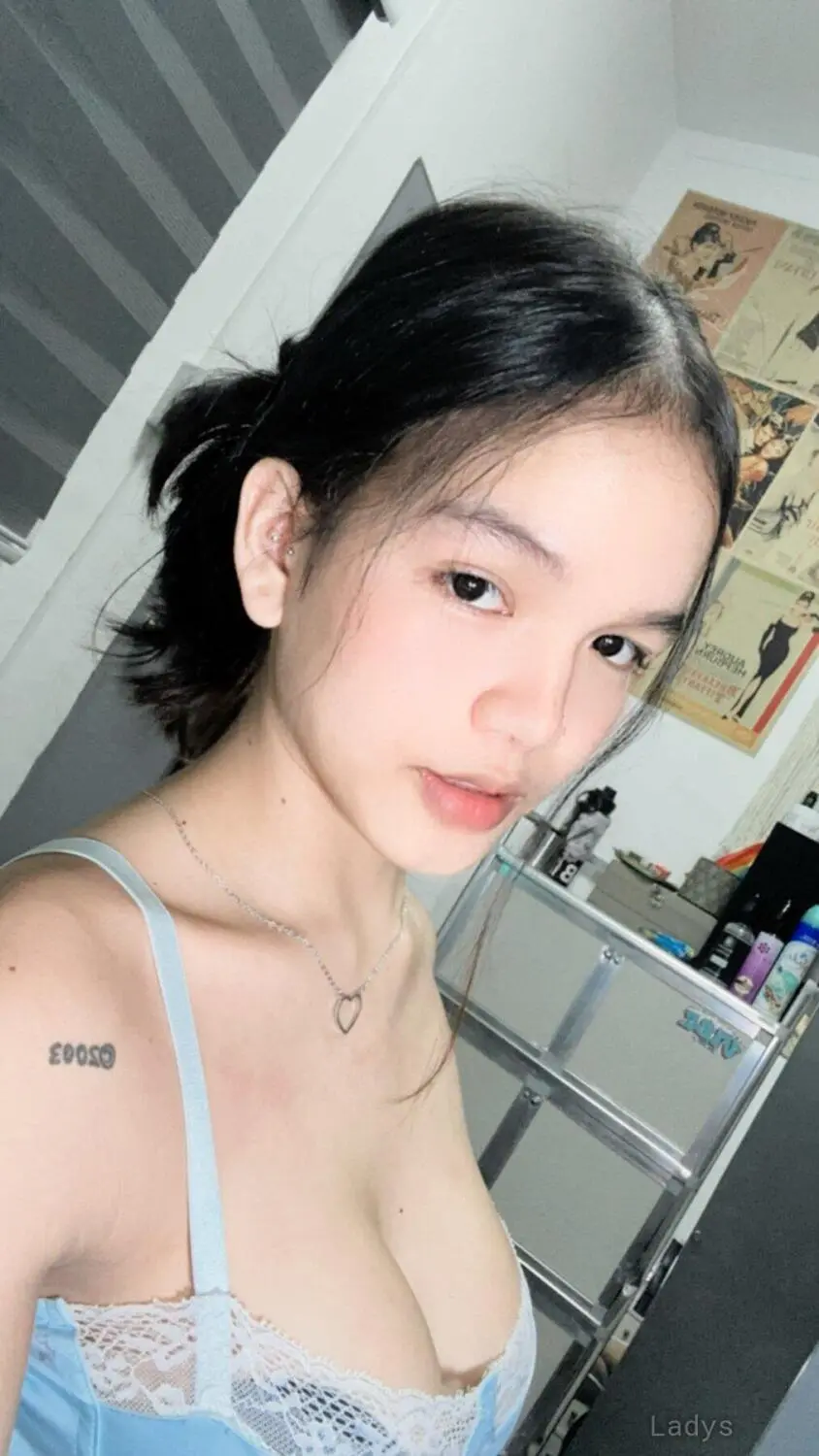 Daphnie (20) – Call Girl & Independent Escort Service in Calamba - Gallery Photo 3