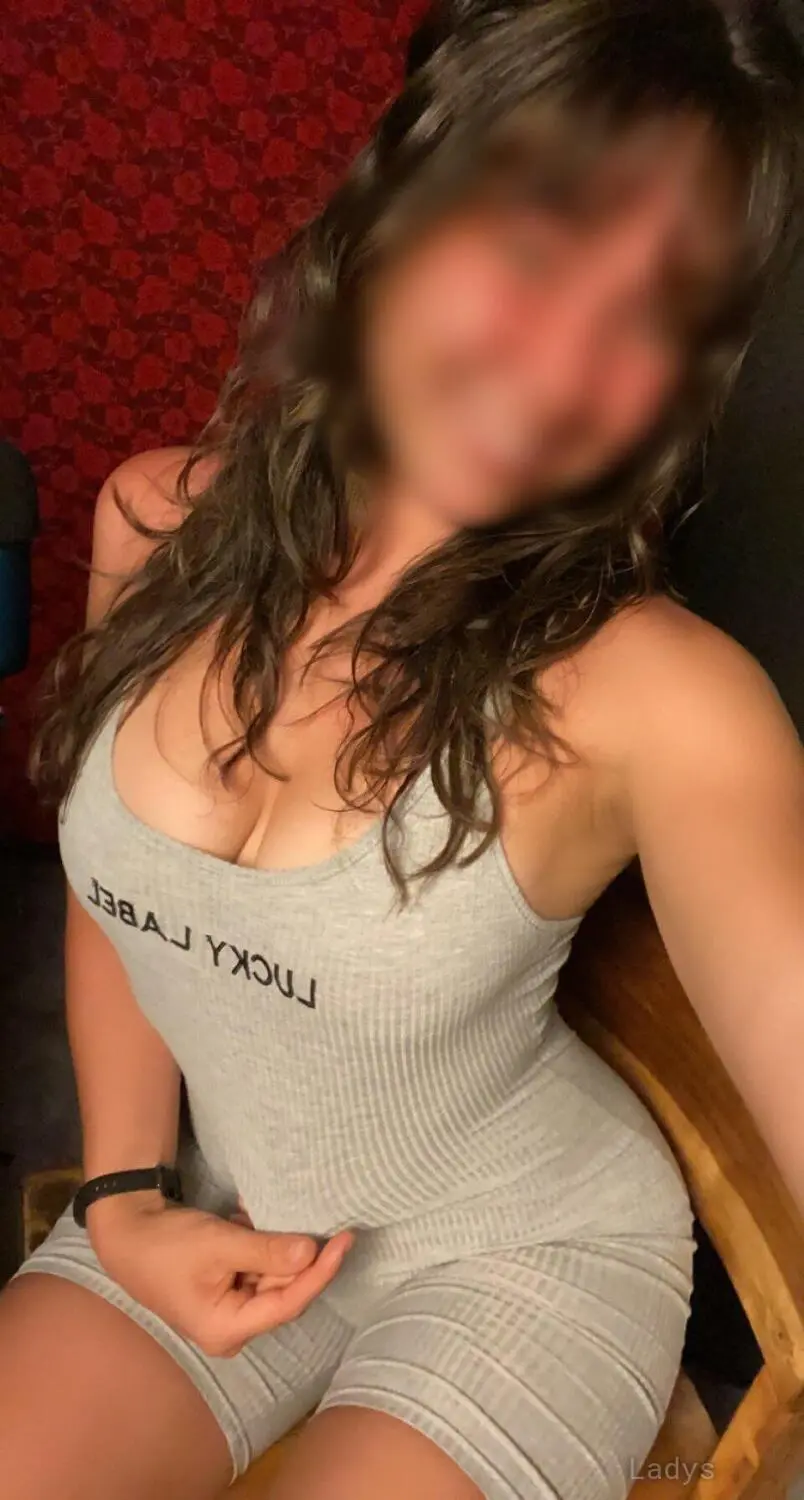 Belle (26) – Call Girl & Independent Escort Service in Cannes - Gallery Photo 4