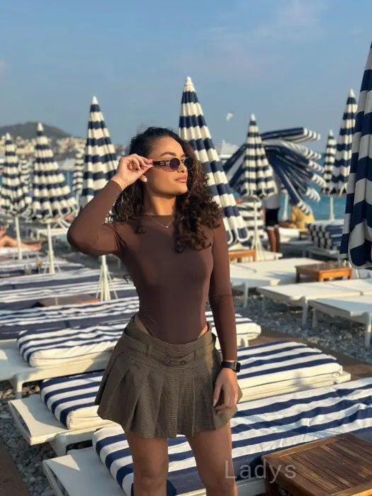 Pietra (24) – Call Girl & Independent Escort Service in Cannes - Gallery Photo 3