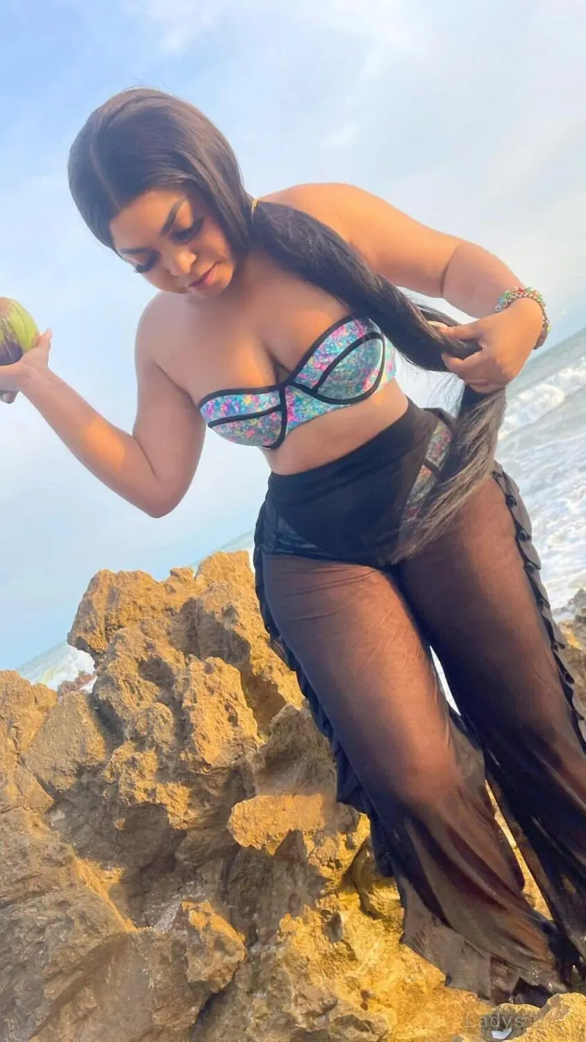 Blue (24) – Call Girl & Independent Escort Service in Cape Town - Gallery Photo 3