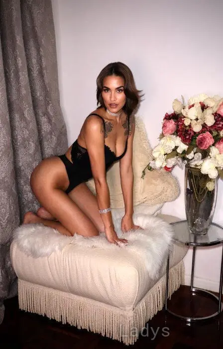 Anna (27) – Call Girl & Independent Escort Service in Cape Town - Gallery Photo 3