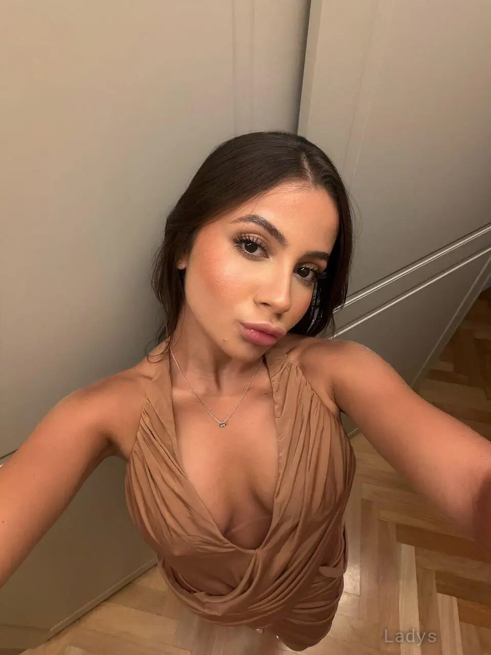 Crystal (23) – Call Girl & Independent Escort Service in Cape Town - Gallery Photo 4