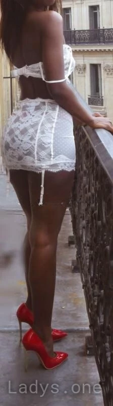 Carlaa (24) – Call Girl & Independent Escort Service in Carcassonne - Gallery Photo 5