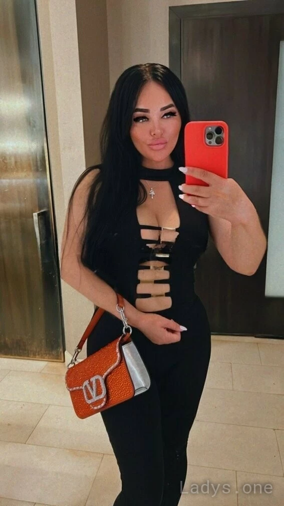 Katya (33) – Call Girl & Independent Escort Service in Carlsbad - Gallery Photo 3