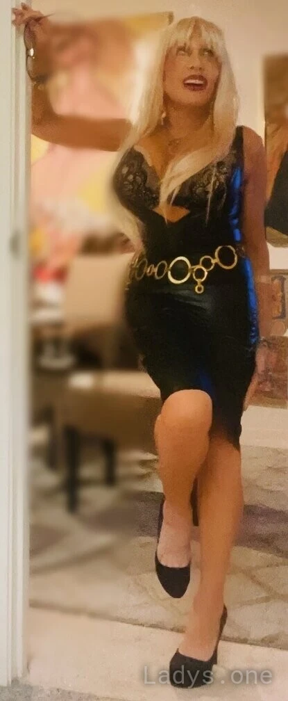 Suzanne (40) – Call Girl & Independent Escort Service in Cedar Rapids - Gallery Photo 5