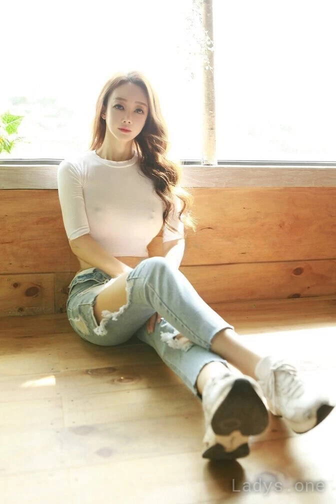 Mijoo (21) – Call Girl & Independent Escort Service in Central Jersey - Gallery Photo 3