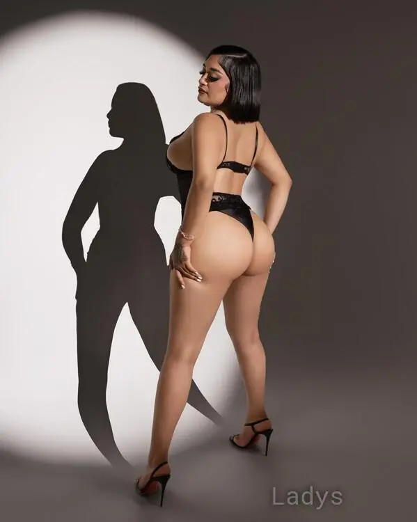 Bianka (21) – Call Girl & Independent Escort Service in Central Valley - Gallery Photo 5