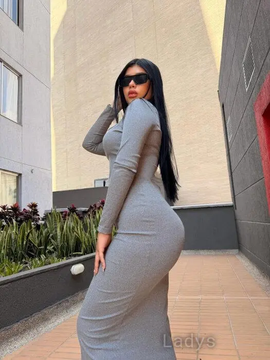 Ellalyn (25) – Call Girl & Independent Escort Service in Çeşme - Gallery Photo 5