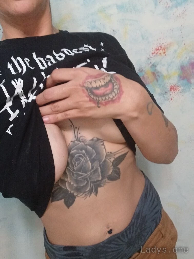 Quinn (27) – Call Girl & Independent Escort Service in Chapel Hill - Gallery Photo 4