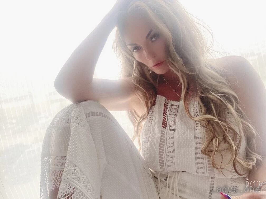 Venus (35) – Call Girl & Independent Escort Service in Chapel Hill - Gallery Photo 4