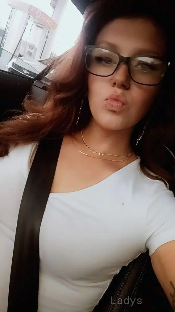 Red (29) – Call Girl & Independent Escort Service in Charleston - Gallery Photo 3
