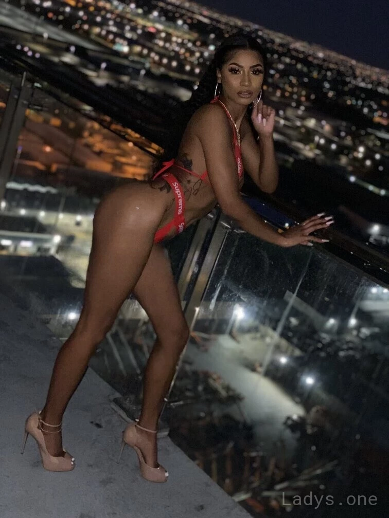 Ruby (24) – Call Girl & Independent Escort Service in Chattanooga - Gallery Photo 3