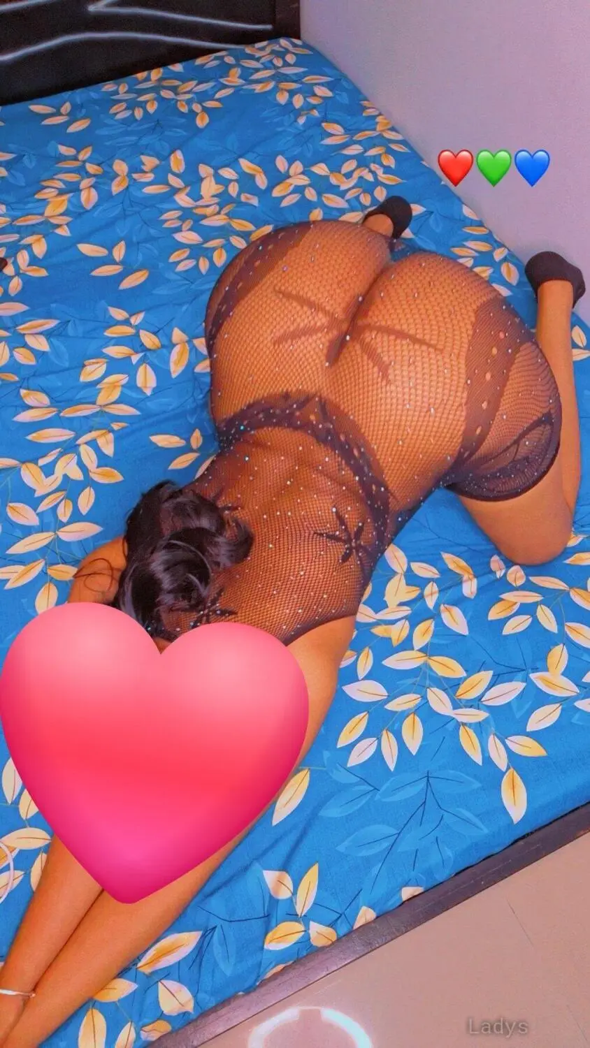 Sasha (30) – Call Girl & Independent Escort Service in Chennai - Gallery Photo 4