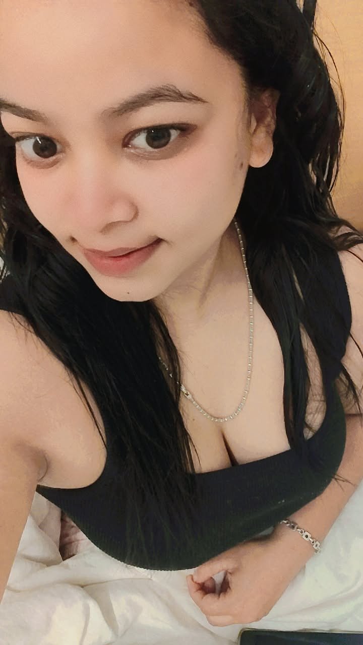 Gemma (23) – Call Girl & Independent Escort Service in Chennai - Gallery Photo 4