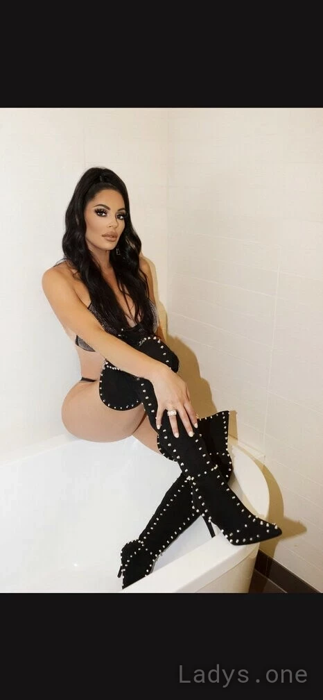 Vanessa (33) – Call Girl & Independent Escort Service in Cherry Hill - Gallery Photo 2