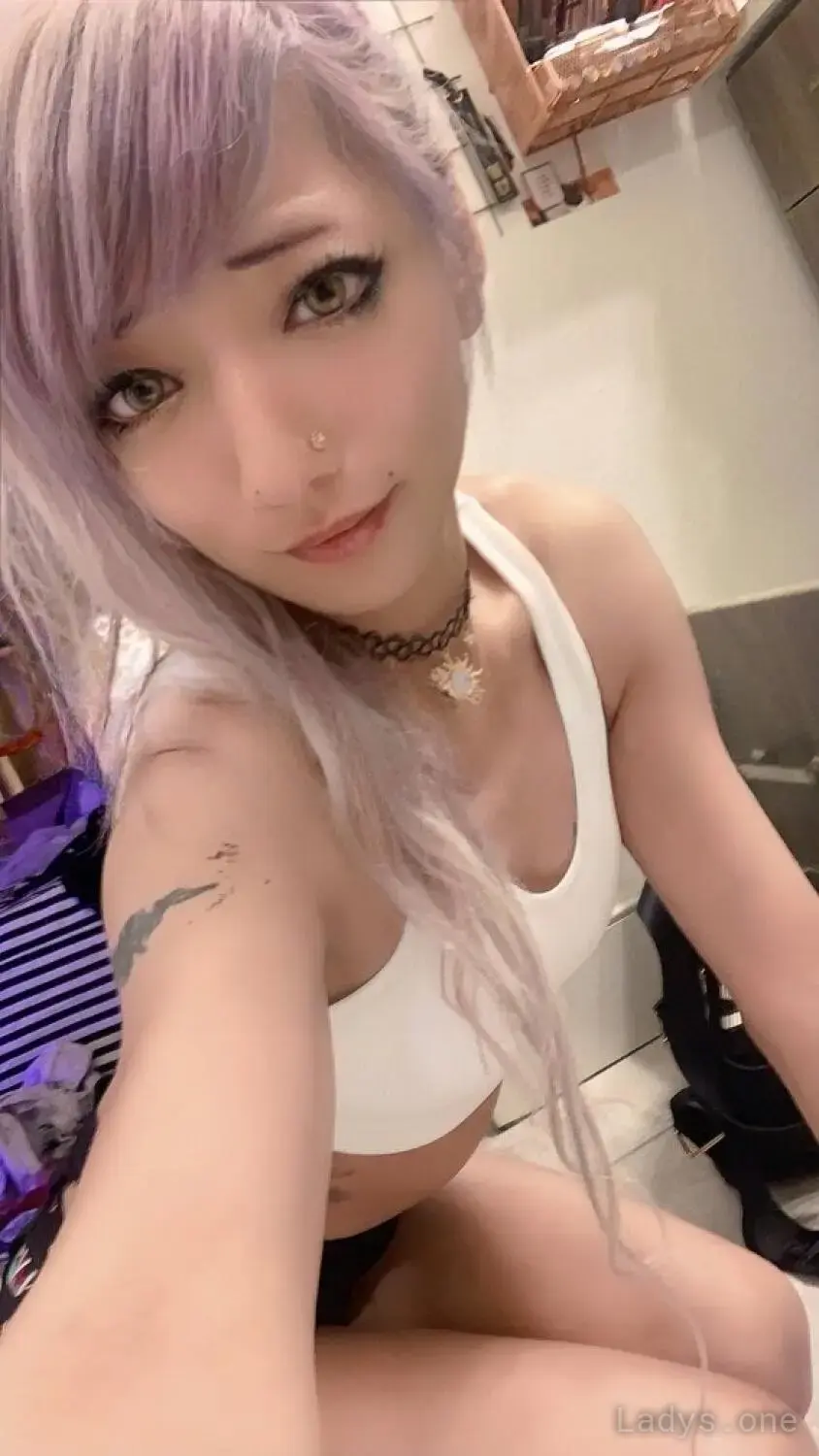 Ari Indigo (21) – Call Girl & Independent Escort Service in Chesapeake - Gallery Photo 3