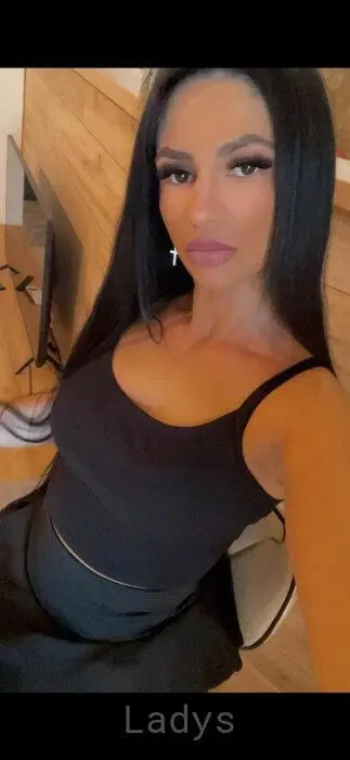 Foxy (21) – Call Girl & Independent Escort Service in Chiasso - Gallery Photo 4