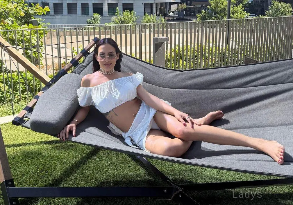 Ambar (22) – Call Girl & Independent Escort Service in Chicago - Gallery Photo 4