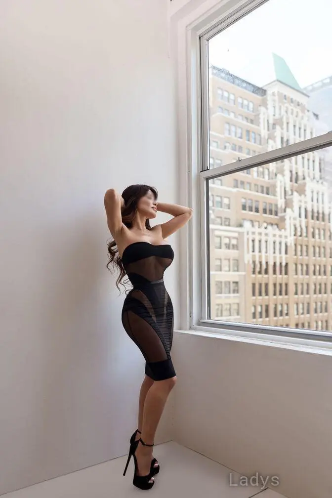Francesca (26) – Call Girl & Independent Escort Service in Chicago - Gallery Photo 2