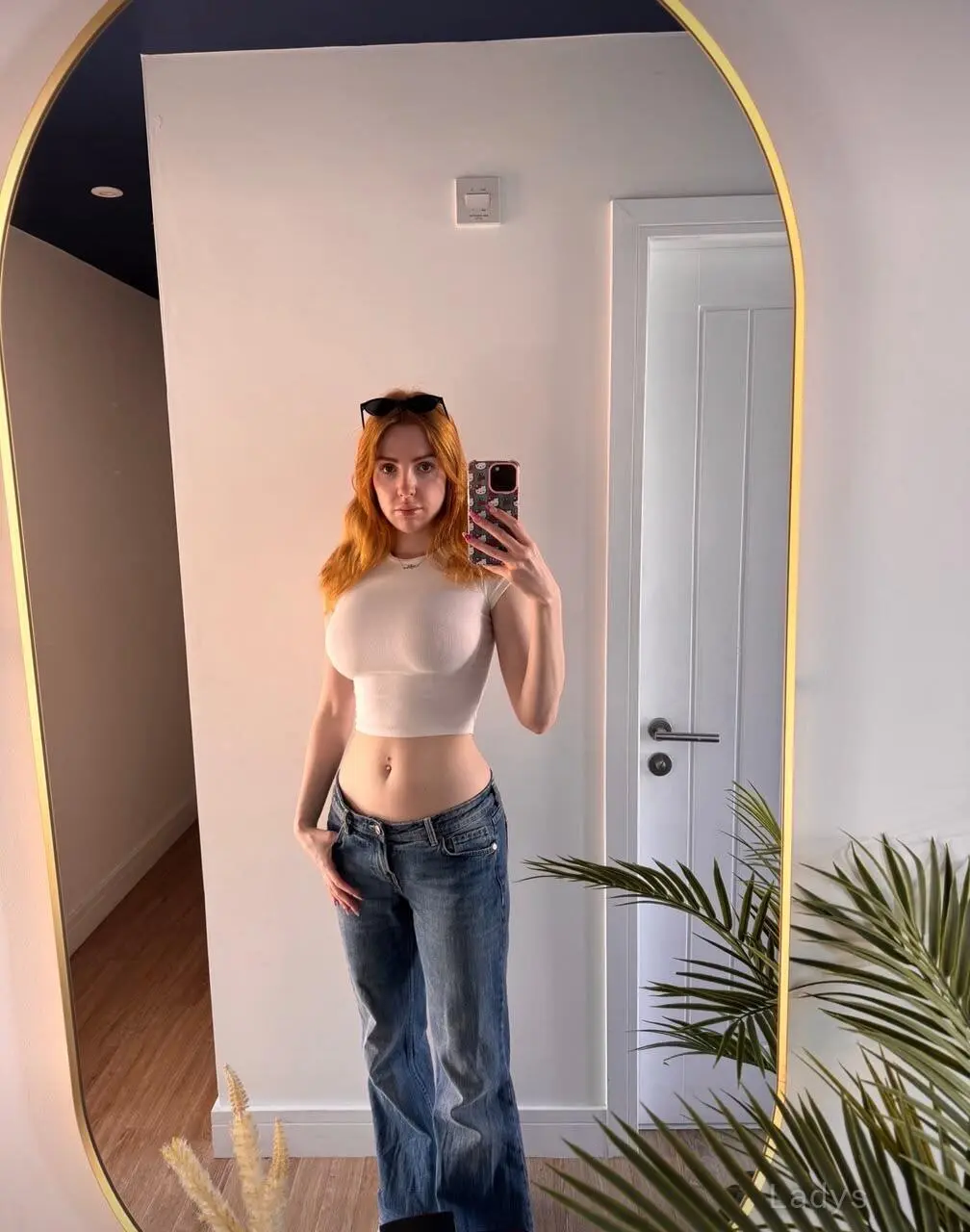 Nina (28) – Call Girl & Independent Escort Service in Chicago - Gallery Photo 3