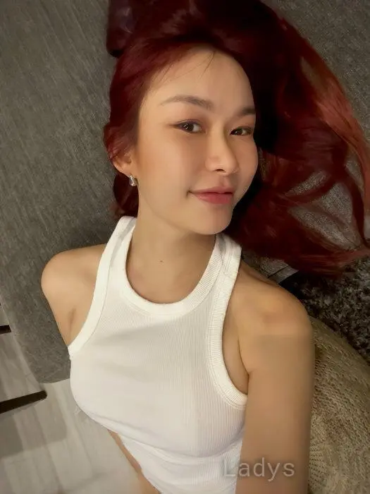 Rosie (27) – Call Girl & Independent Escort Service in Chifeng - Gallery Photo 4