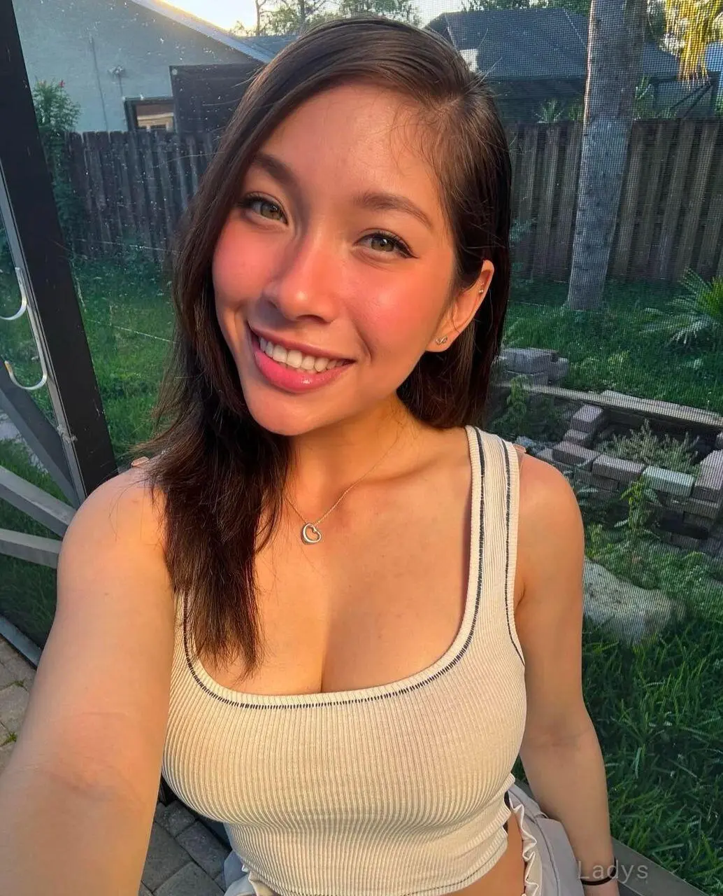 Lily (27) – Call Girl & Independent Escort Service in Chinatown - Gallery Photo 3