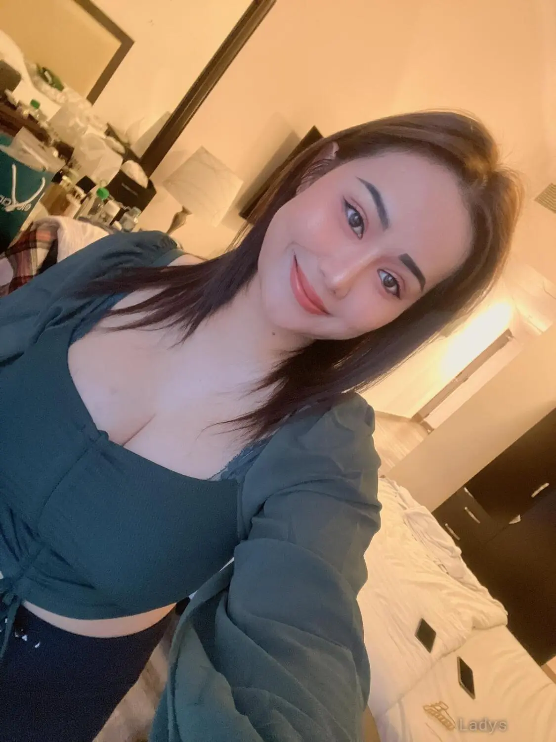 Jade (21) – Call Girl & Independent Escort Service in Chongqing - Gallery Photo 3