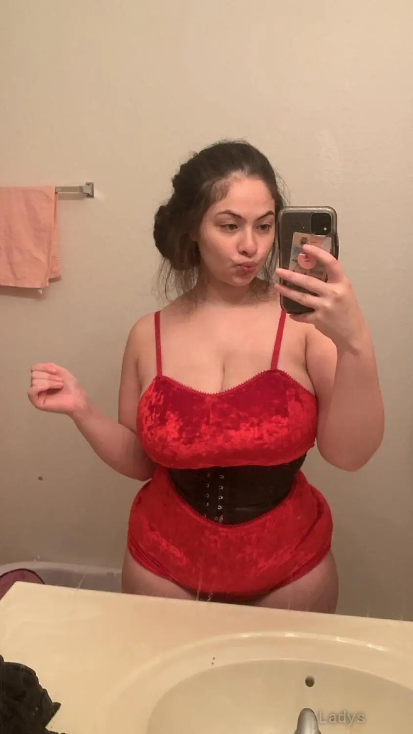 Lydia (25) – Call Girl & Independent Escort Service in Cincinnati - Gallery Photo 3