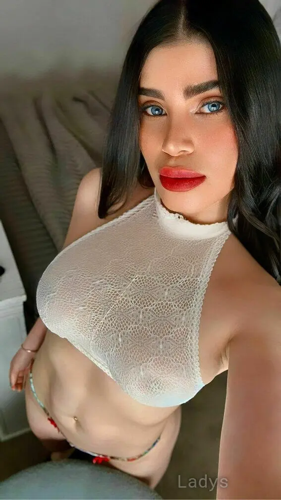 Nathalie Cincy (27) – Call Girl & Independent Escort Service in Cincinnati - Gallery Photo 2