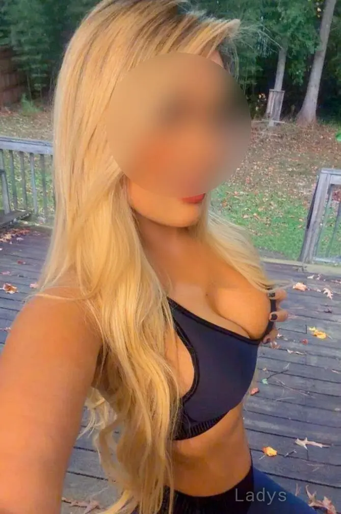 Bianca (25) – Call Girl & Independent Escort Service in Cincinnati - Gallery Photo 3