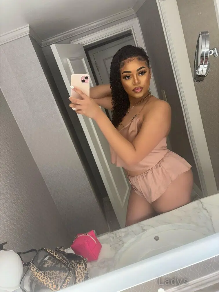 Crystal (26) – Call Girl & Independent Escort Service in Cincinnati - Gallery Photo 5
