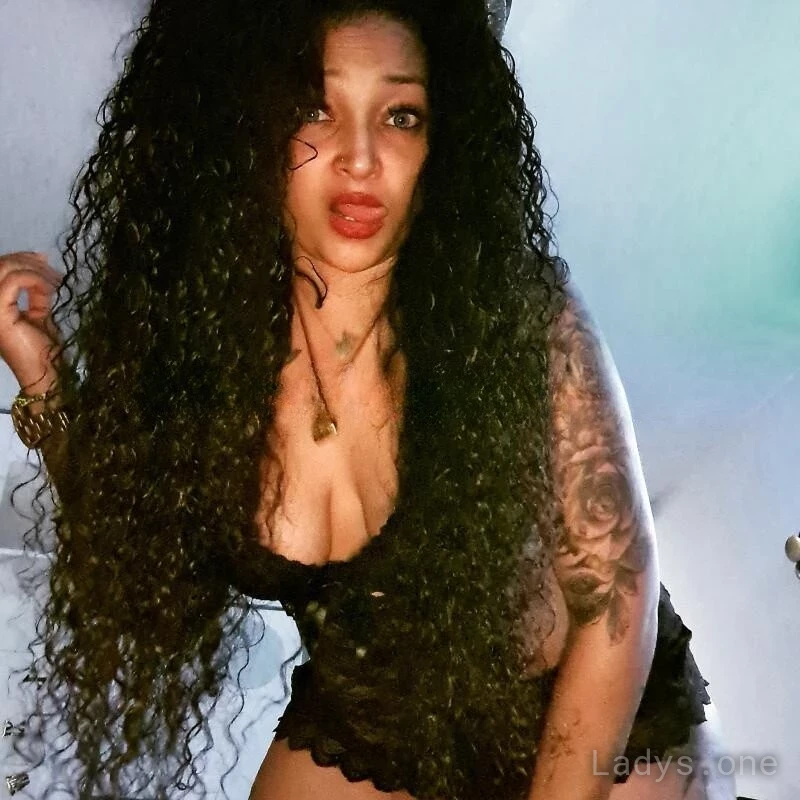 Miel Oshun (31) – Call Girl & Independent Escort Service in Clermont-Ferrand - Gallery Photo 4