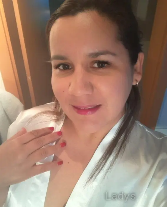 Valeria (30) – Call Girl & Independent Escort Service in Clervaux - Gallery Photo 4
