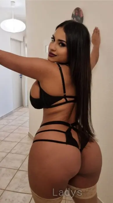 Alexandra (28) – Call Girl & Independent Escort Service in Clervaux - Gallery Photo 4