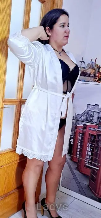 Valeria (30) – Call Girl & Independent Escort Service in Clervaux - Gallery Photo 3