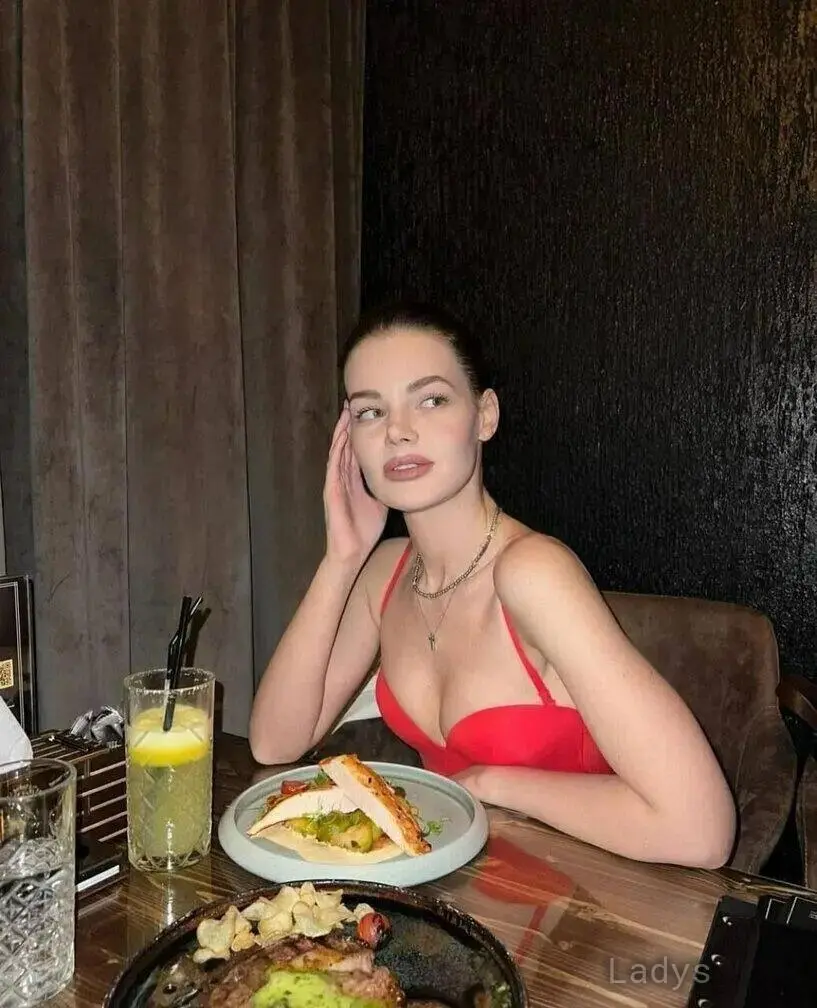 Emma Cincinnati (21) – Call Girl & Independent Escort Service in Cleveland - Gallery Photo 3