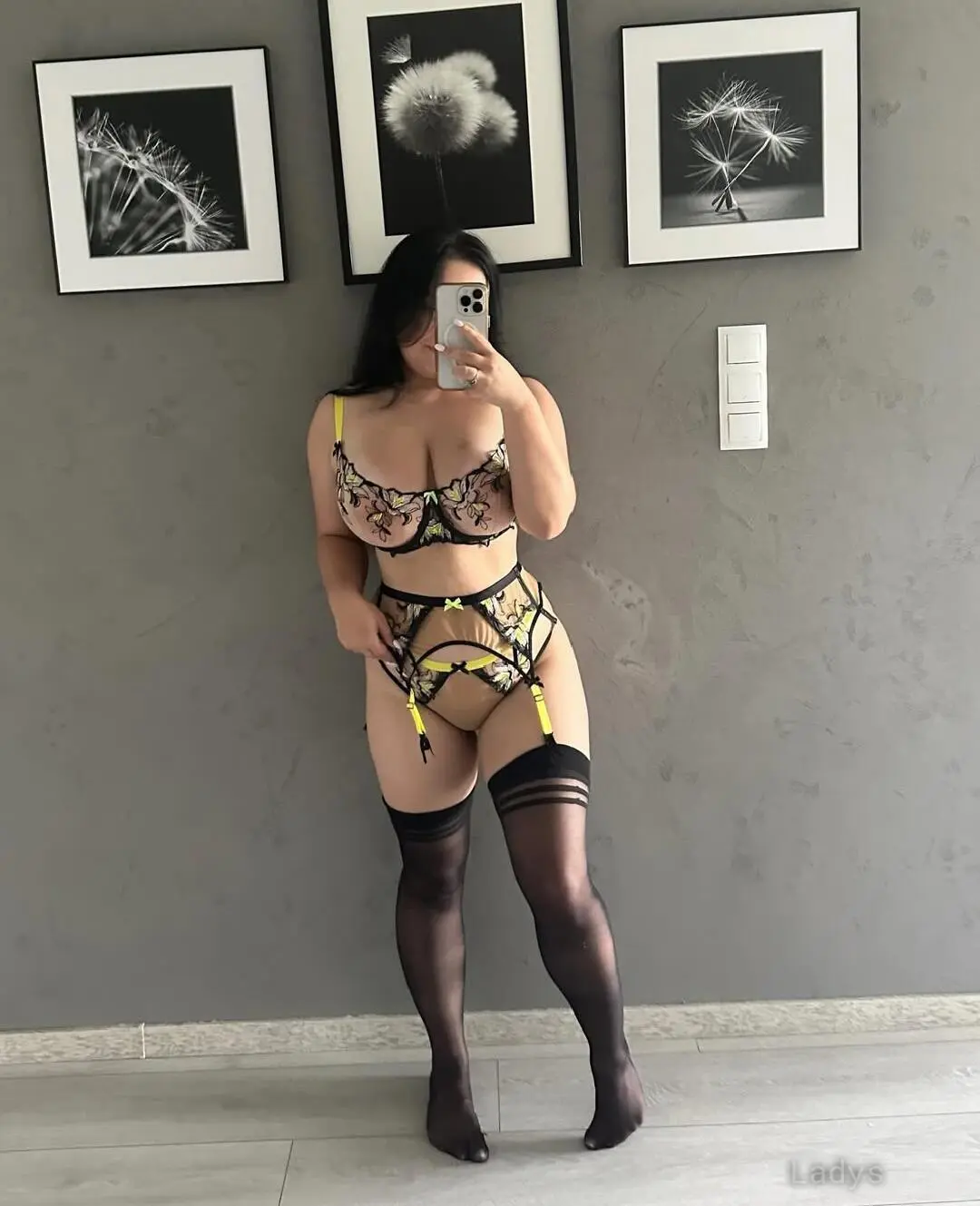 Florence (27) – Call Girl & Independent Escort Service in Clichy - Gallery Photo 2