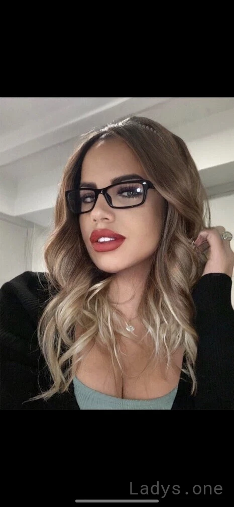 Camila (27) – Call Girl & Independent Escort Service in Clifton - Gallery Photo 3