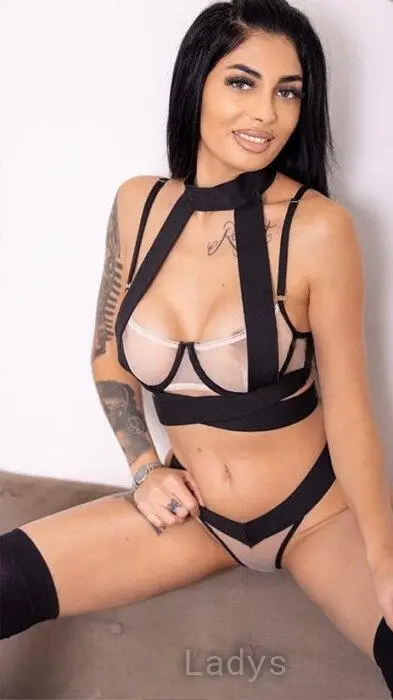 Raisa (29) – Call Girl & Independent Escort Service in Cluj-Napoca - Gallery Photo 3