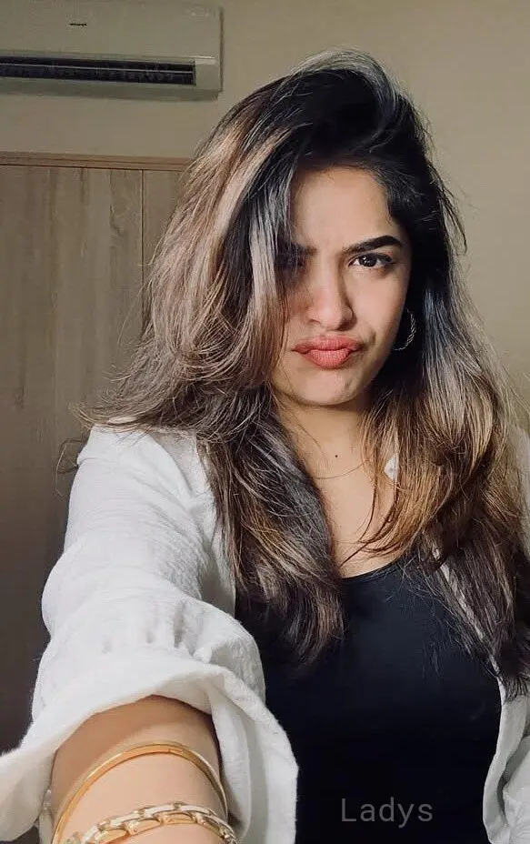 Jenny (22) – Call Girl & Independent Escort Service in Coimbatore - Gallery Photo 5