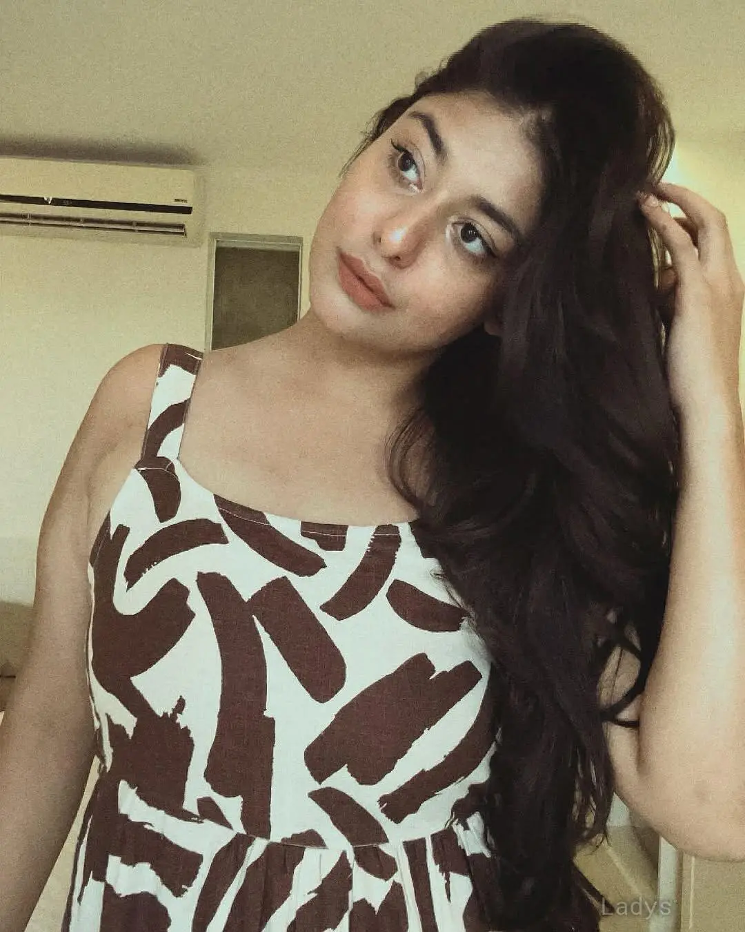 Surbhii (23) – Call Girl & Independent Escort Service in Coimbatore - Gallery Photo 3