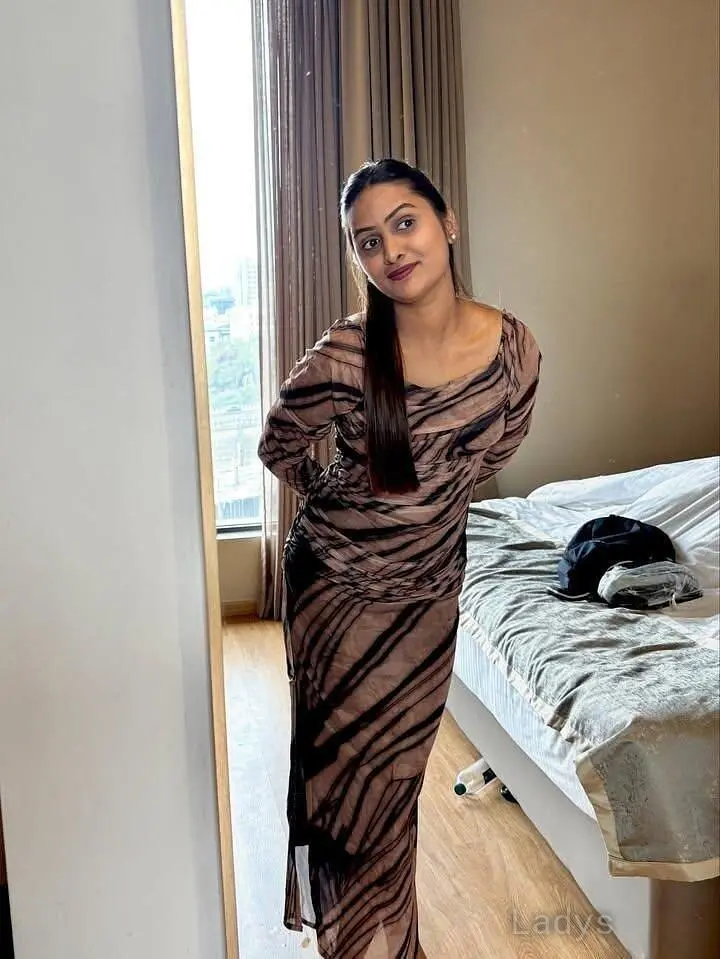 Shrija (22) – Call Girl & Independent Escort Service in Coimbatore - Gallery Photo 3