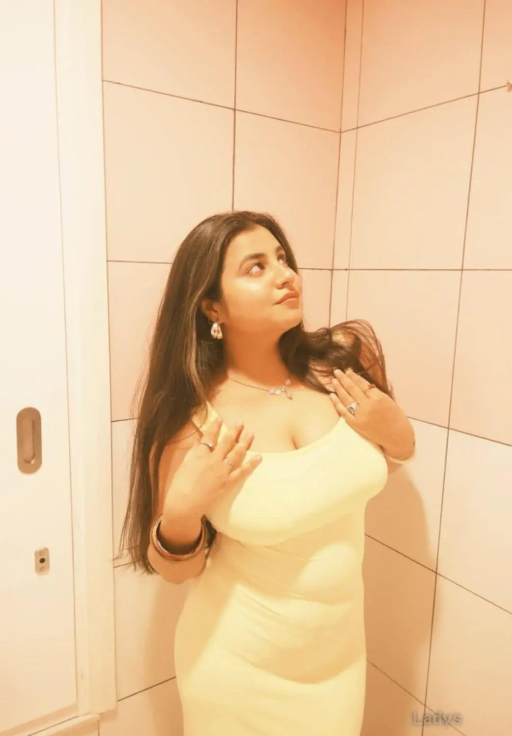 Kavya (22) – Call Girl & Independent Escort Service in Coimbatore - Gallery Photo 2