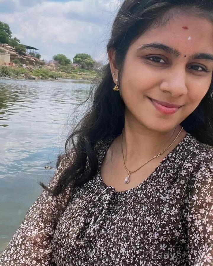 Trisha (21) – Call Girl & Independent Escort Service in Coimbatore - Gallery Photo 3