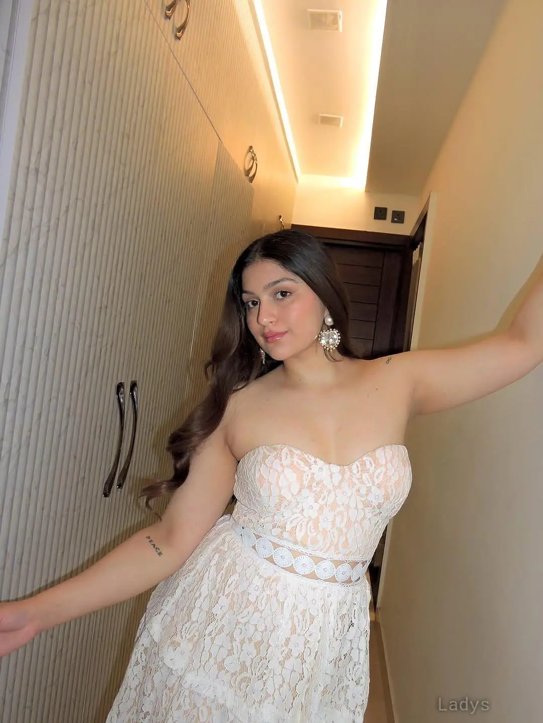 Anjali (23) – Call Girl & Independent Escort Service in Coimbatore - Gallery Photo 4