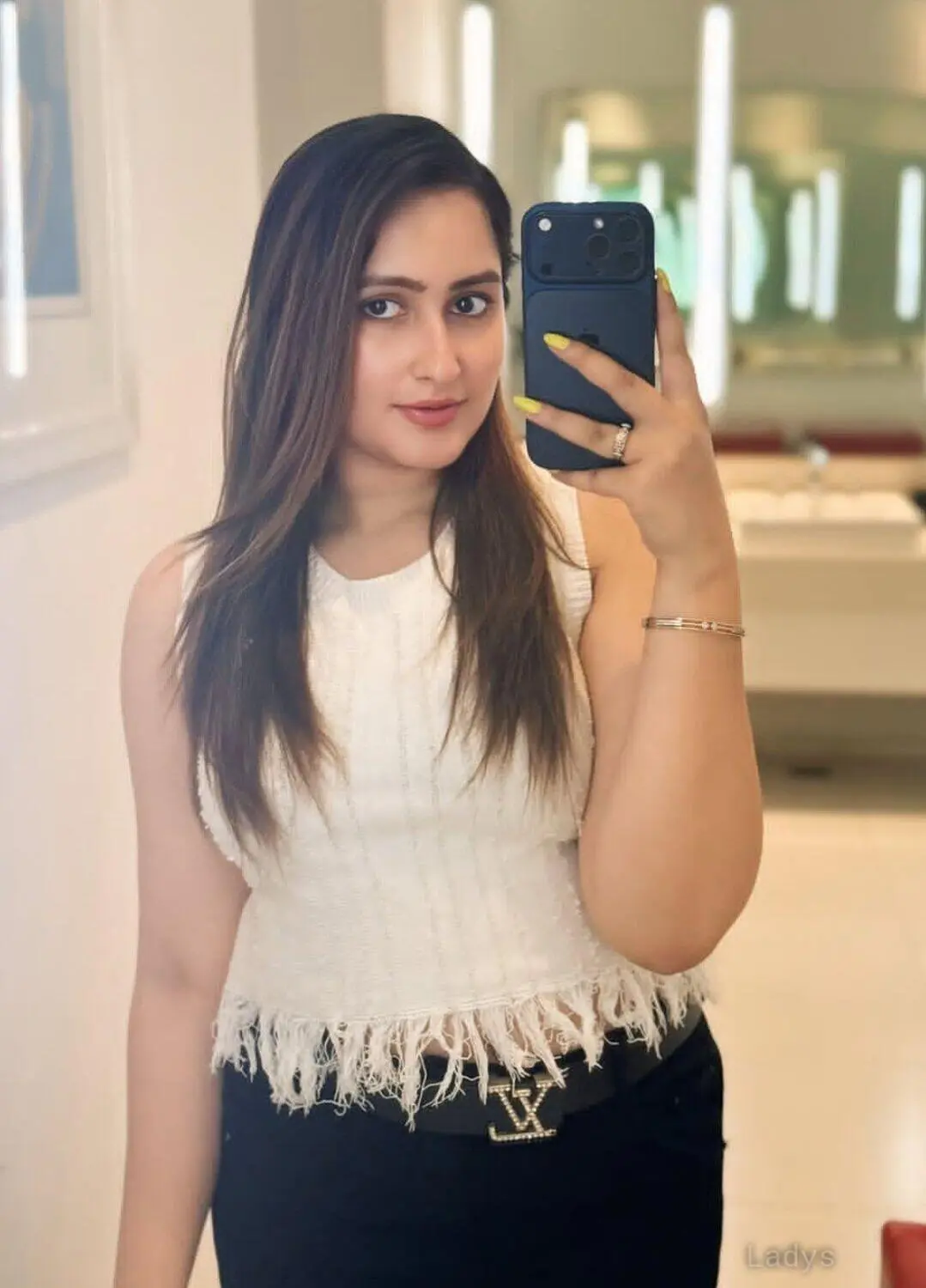 Shweta (22) – Call Girl & Independent Escort Service in Coimbatore - Gallery Photo 2