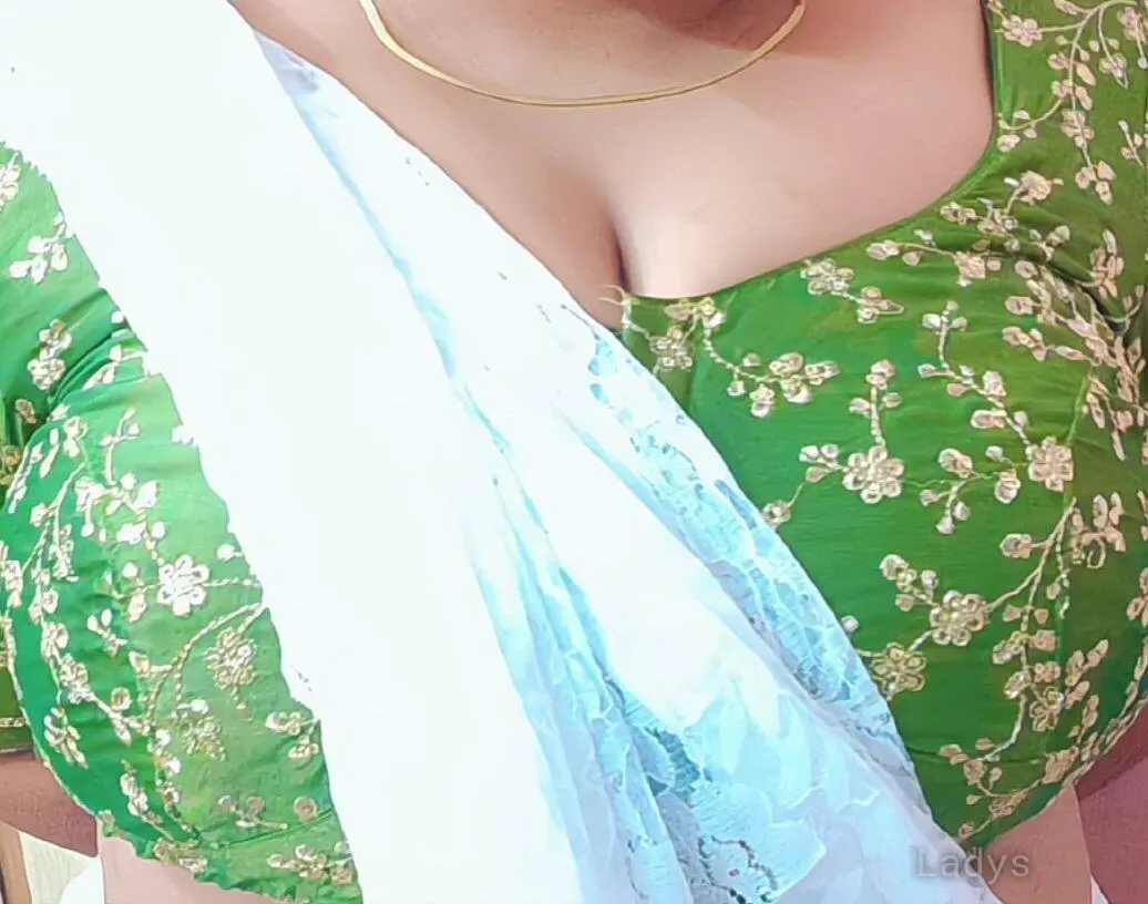 Emma (23) – Call Girl & Independent Escort Service in Coimbatore - Gallery Photo 3