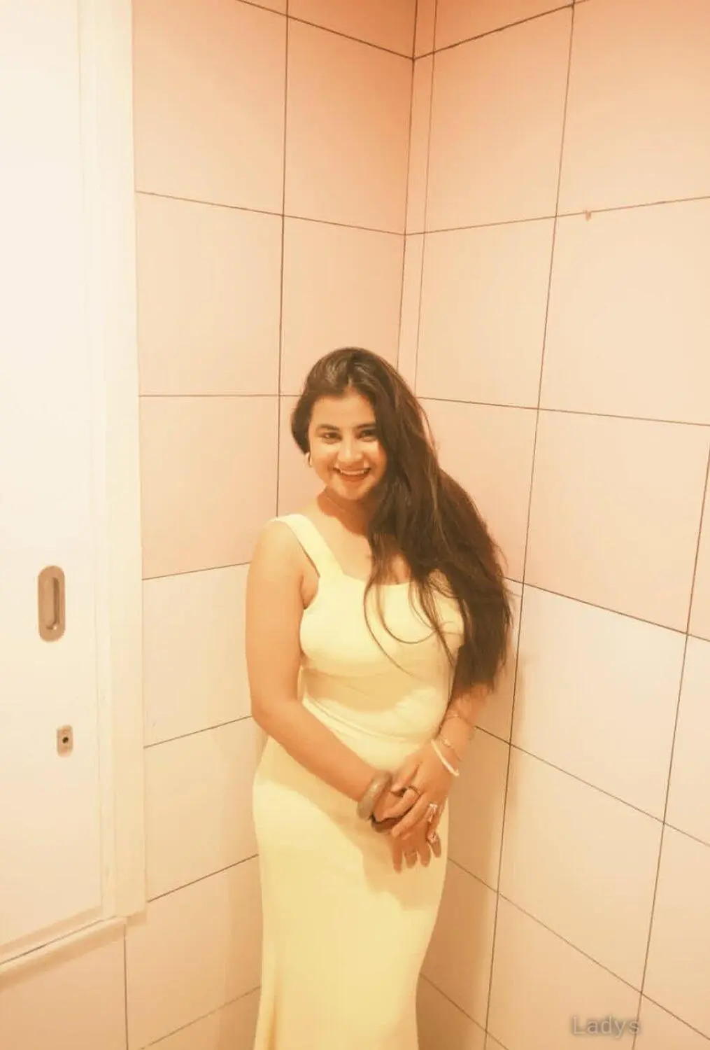 Kavya (22) – Call Girl & Independent Escort Service in Coimbatore - Gallery Photo 3